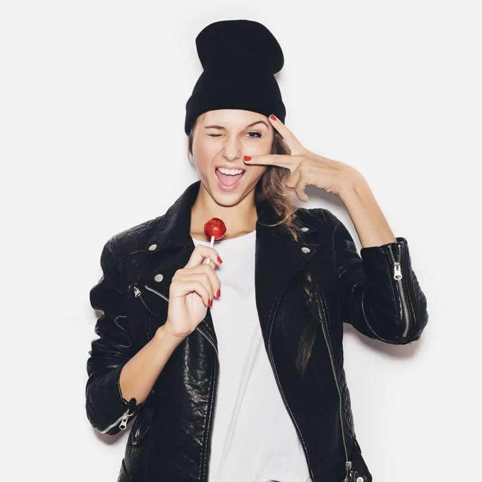 로맨티스트 러플 소매 블라우스