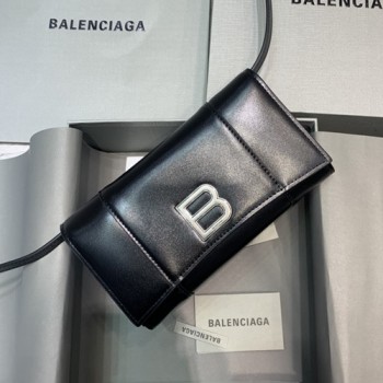 발렌시아가 B버클 WOC 숄더백