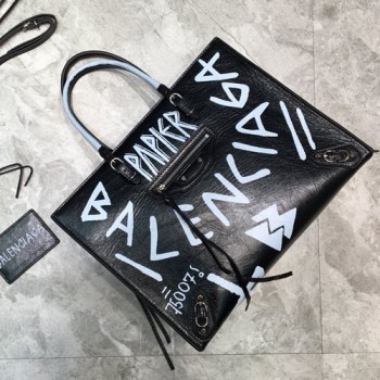 발렌시아가 그래피티 클래식 시티백 33cm