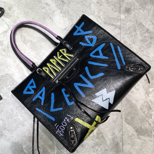 발렌시아가 그래피티 클래식 시티백 33cm