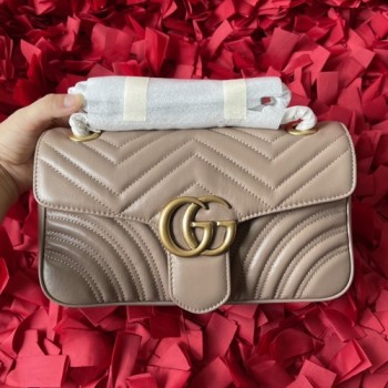 구찌 443497 마몬트 마틀라세 스몰백 26cm