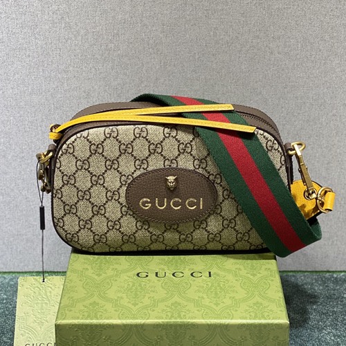 구찌 476466 GG 수프림 메신저백