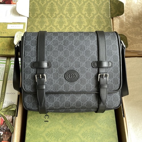 구찌 658542 GG 수프림 메신저백