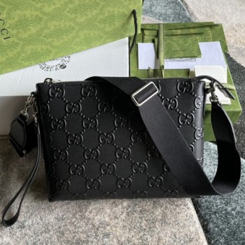 구찌 696009 GG 엠보스 미디움 메신저백