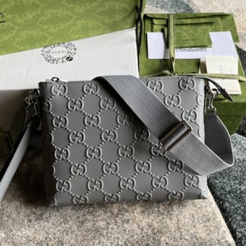 구찌 696009 GG 엠보스 미디움 메신저백