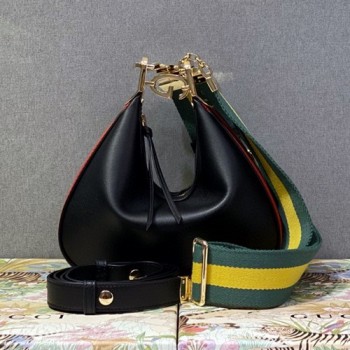 구찌 699409 GG 수프림 아따슈 스몰 숄더백