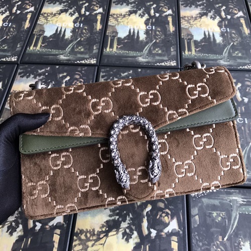 구찌 디오니소스 벨벳 체인 숄더백