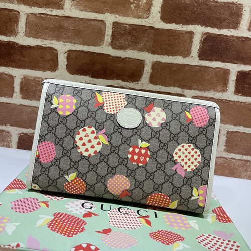 구찌 레뽐므 GG 애플 클러치백