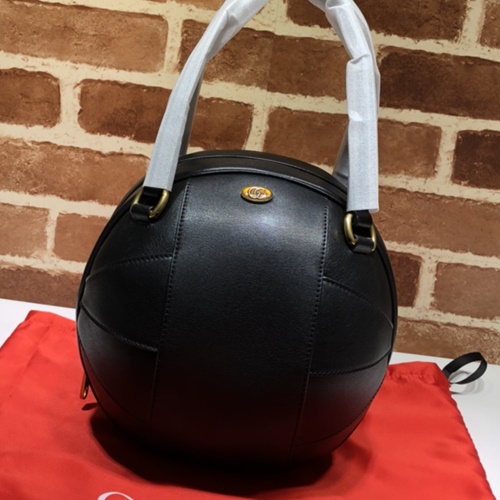 구찌 바스켓볼 토드백