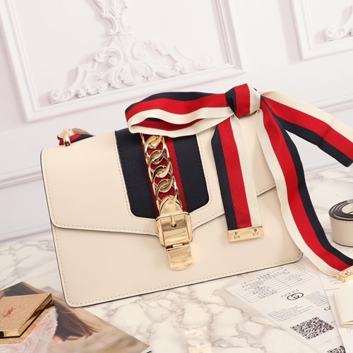 구찌 실비 스몰 숄더백