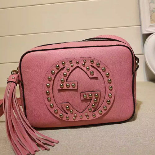 구찌 카프래더 스터드장식 디스코백