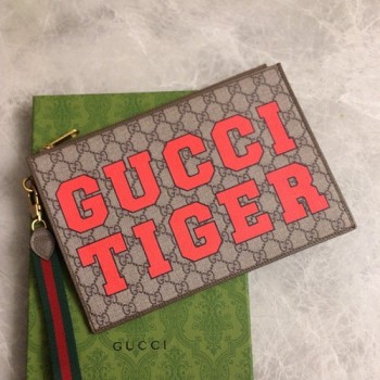 구찌 타이거 파우치 클러치백