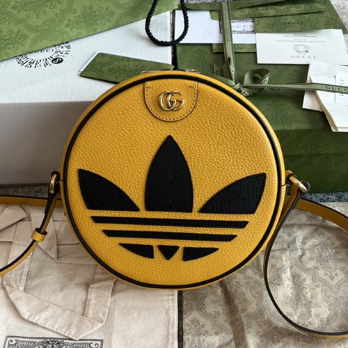 구찌×아디다스 702626 라운드 숄더백