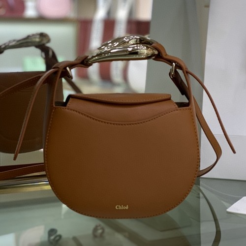 끌로에 KISS 키스 레더 크로스백 호보백