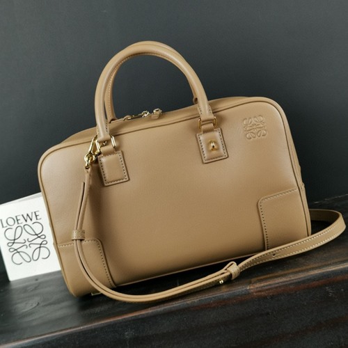 로에베 AMAZONA 아마조나 아나그램 토트백 28cm