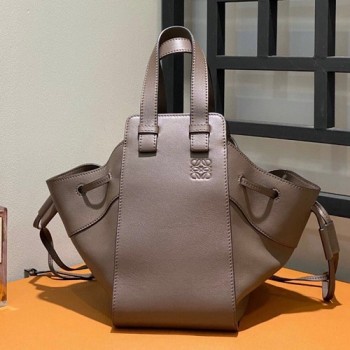 로에베 DRAWSTRING HAMMOCK 드로스트링 해먹백 26cm