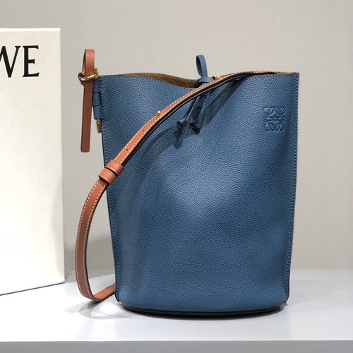 로에베 GATE BUCKET BAG 케이트 버킷백