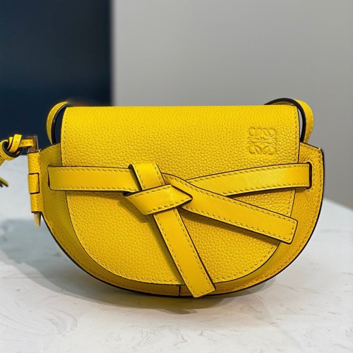 로에베 MINI GATE 미니 게이트백