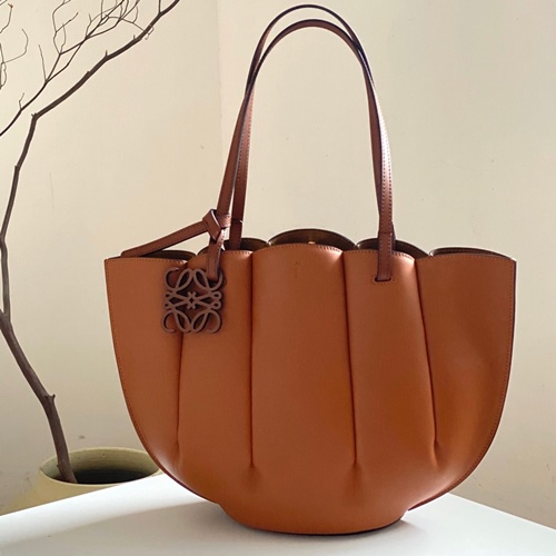 로에베 Shell 쉘 토트백