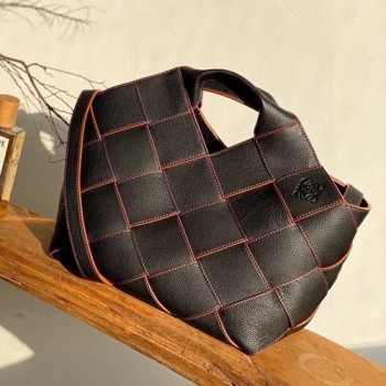 로에베 WOVEN BASKET 우븐 바스켓백