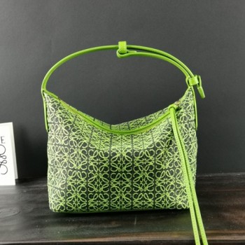 로에베 아나그램 자카드 CUBI 큐비백 21cm