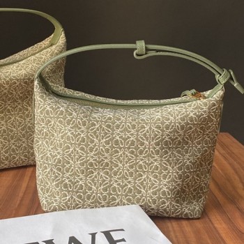 로에베 아나그램 자카드 CUBI 큐비백 21cm