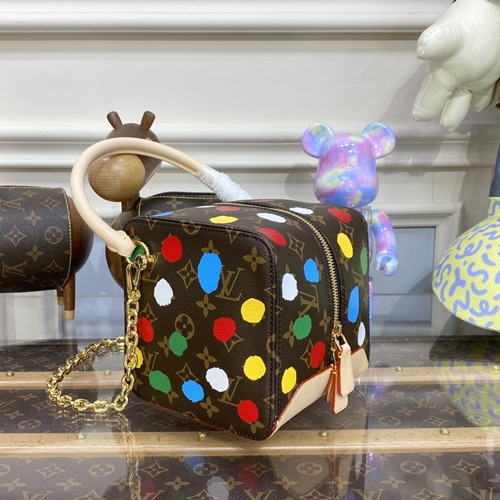 루이비통 × 야요이쿠사마 LV × YK 스퀘어백