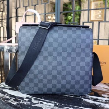 루이비통 다미에 그라피트 에벤 나비길로 크로스백