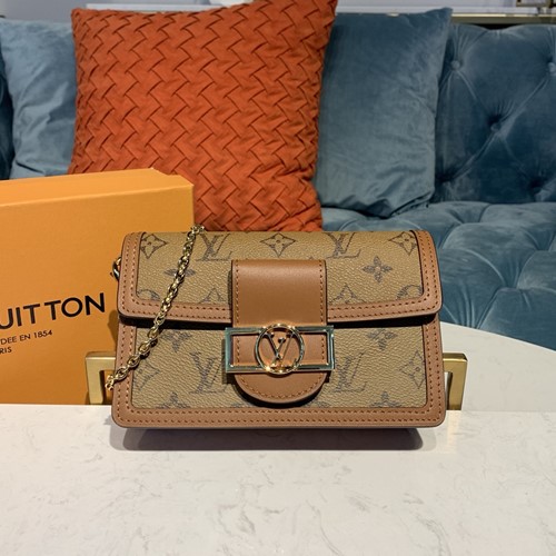 루이비통 모노그램 도핀 체인 월릿