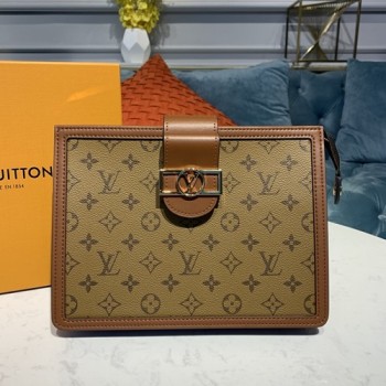 루이비통 모노그램 도핀 클러치백