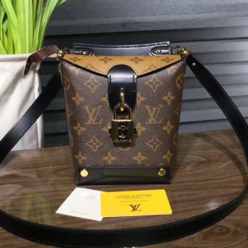 루이비통 모노그램 벤토 박스백