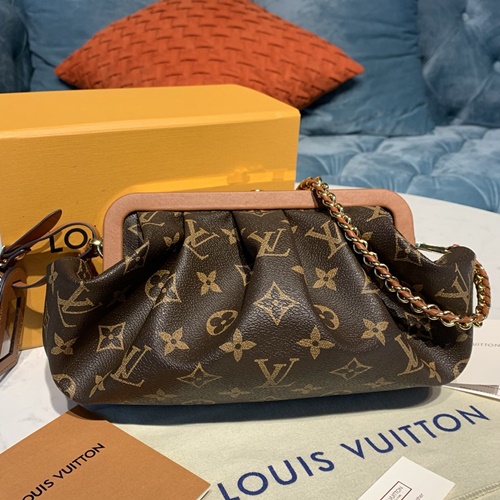 루이비통 모노그램 부르시코 EW 숄더백