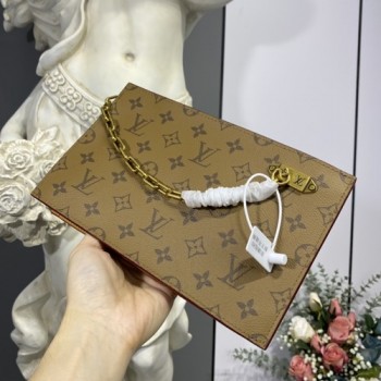 루이비통 모노그램 체인 클러치백