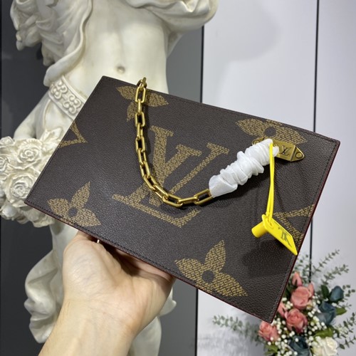 루이비통 모노그램 체인 클러치백