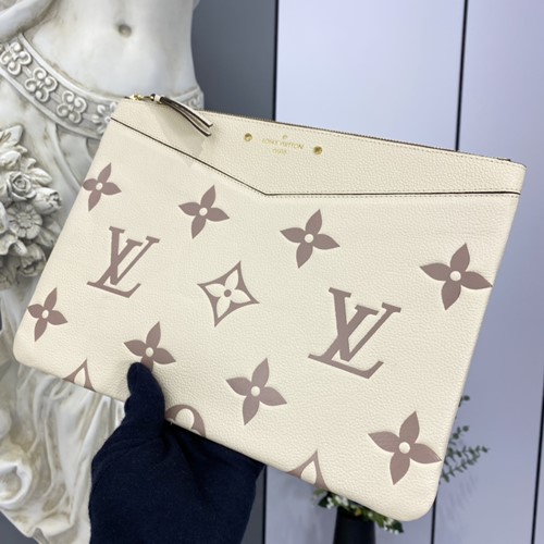 루이비통 바이컬러 모노그램 앙프레뜨 클러치백