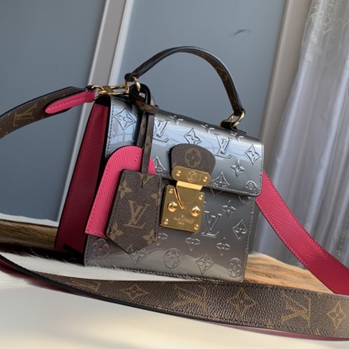 루이비통 베르니 스프링 스트리트 숄더백