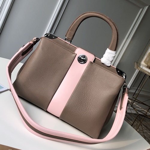 루이비통 아스트리드 닥터백