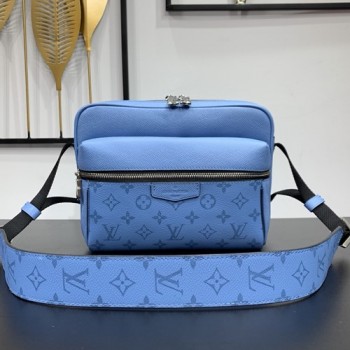 루이비통 아웃도어  메신저백