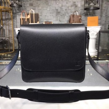 루이비통 타이가 로만 오션 크로스백