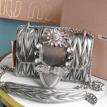 미우미우 5BD084 MATELASSE 마테라쎄 나파 미우레이디 숄더백