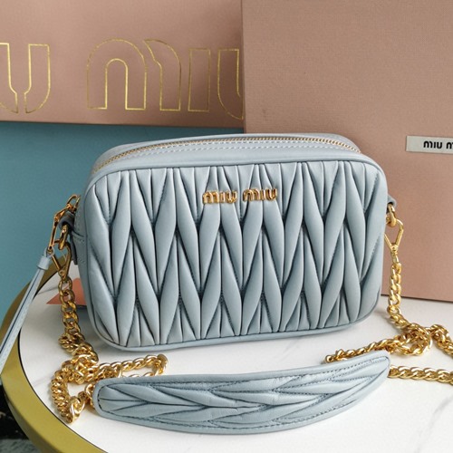 미우미우 5BH118 MATELASSE 마테라쎄 나파 밴돌리어 카메라백