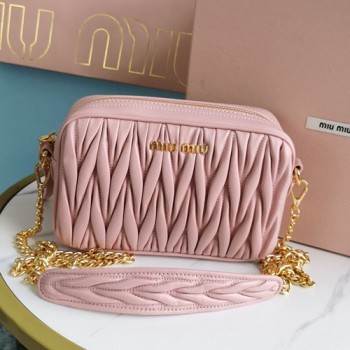 미우미우 5BH118 MATELASSE 마테라쎄 나파 밴돌리어 카메라백