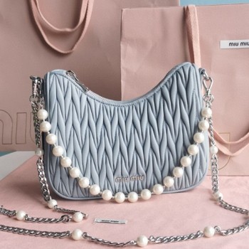 미우미우 5BH211 MATELASSE 마테라쎄 나파 진주 숄더백