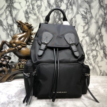 버버리 THE RUCKSACK 럭색 백팩