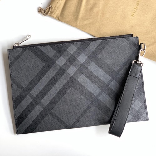 버버리 런던 체크 클러치백