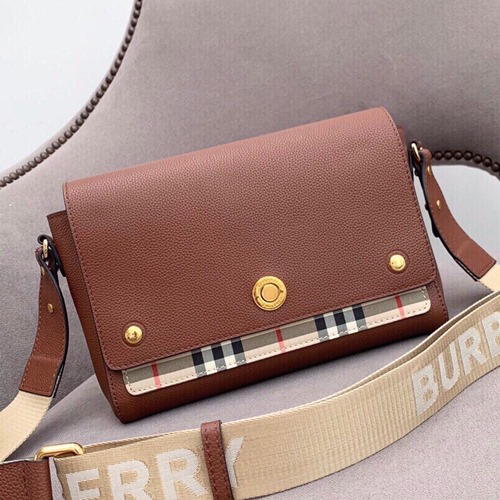 버버리 체크 래더 노트백