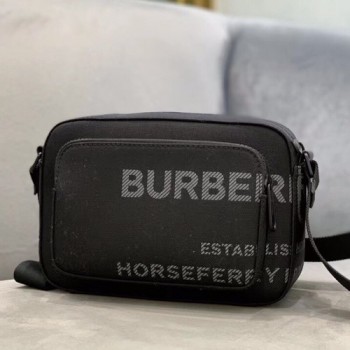 버버리 호스페리 프린트 나일론 캔버스 크로스바디백