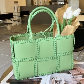 보테가 베네타 652867 아르코 토트백 30cm