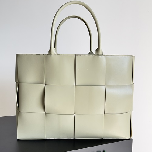 보테가 베네타 680165 아르코 토트백 47cm