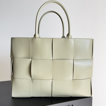 보테가 베네타 680165 아르코 토트백 47cm